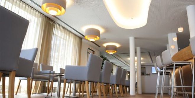 lobbybar2