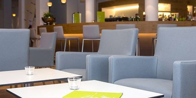 lobbybar3